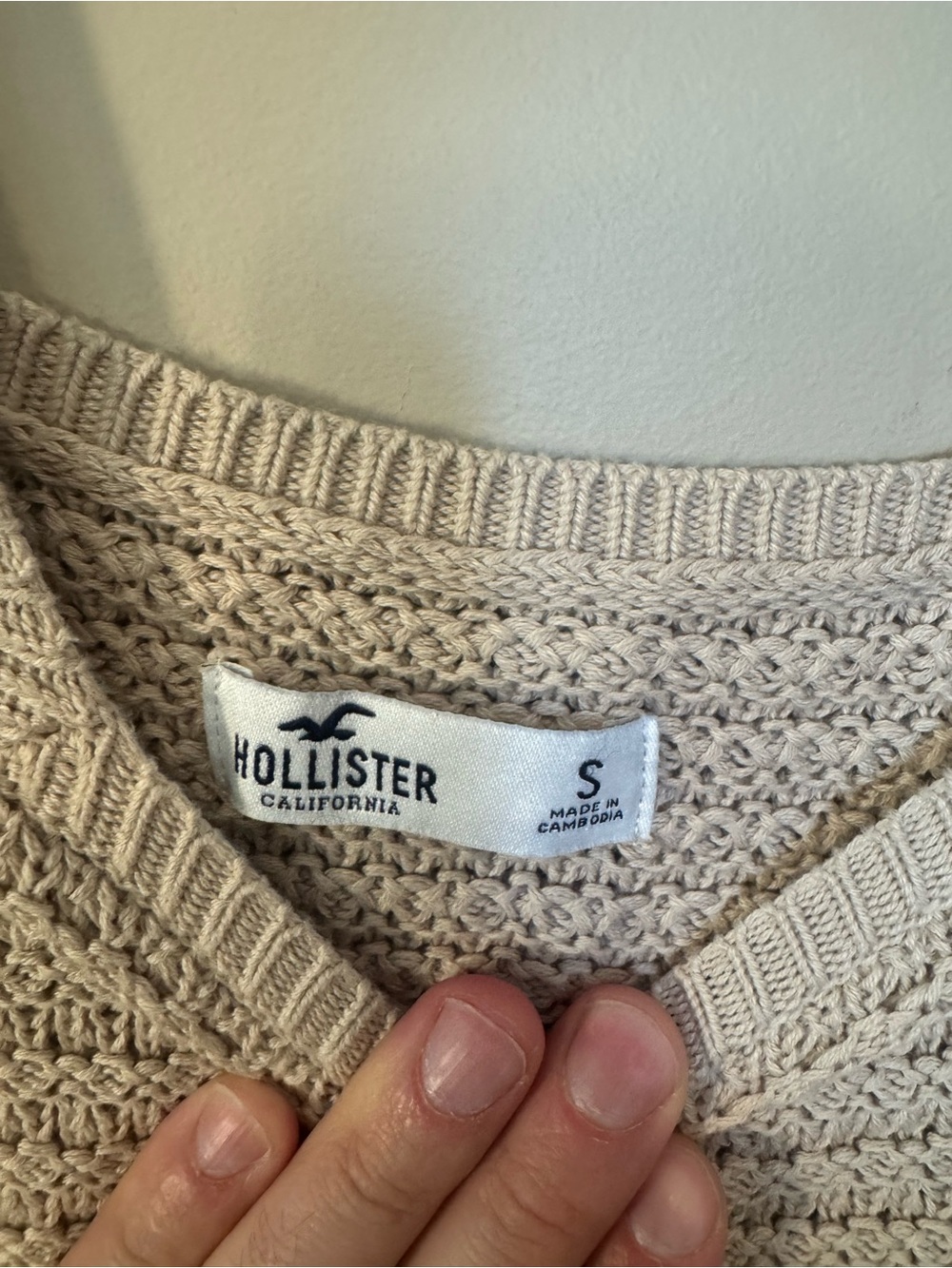 Hollister Beige Open Knit Cropped Long Sleeve Sweater Top Size S - Picture 3 of 7